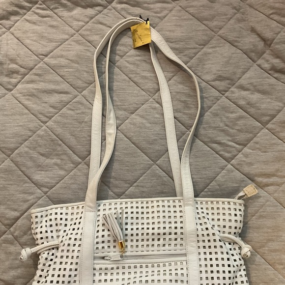 🌻 Marlene’s Genuine Leather White Purse - Picture 2 of 12